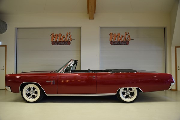 Plymouth Sport Fury