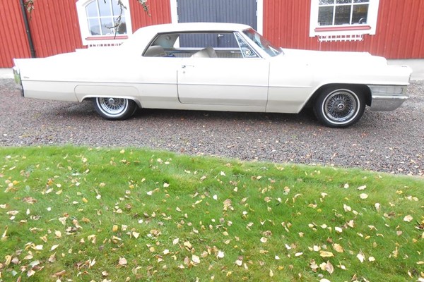 Cadillac Calais