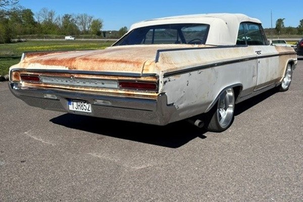 Oldsmobile Dynamic 88