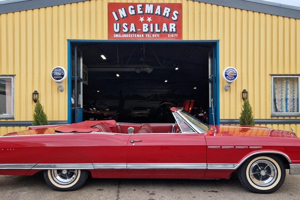 Buick Electra 225 cab