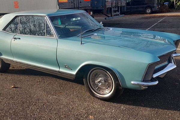 Buick rivera gs