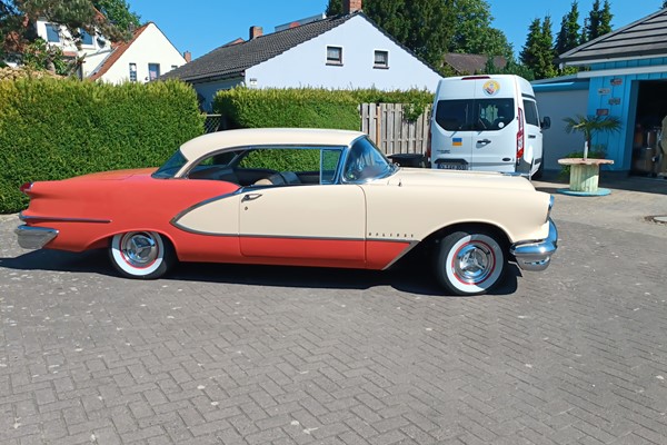Oldsmobile 98 Holiday Coupe