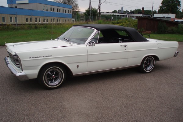 Ford Galaxie Cab