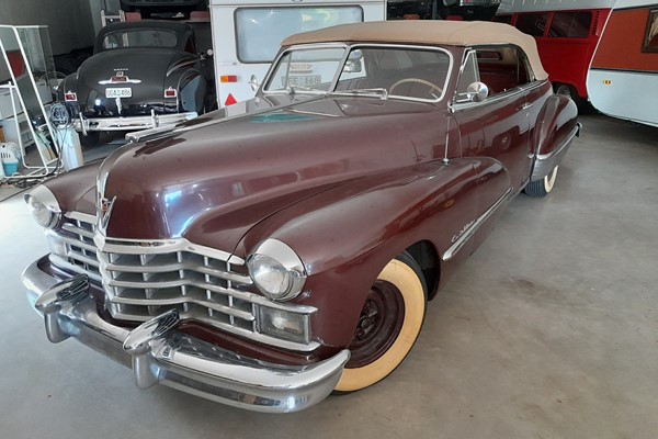 Cadillac Convertible 47