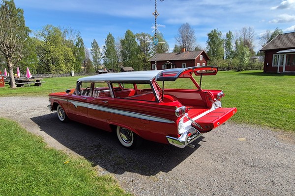 Edsel Villager