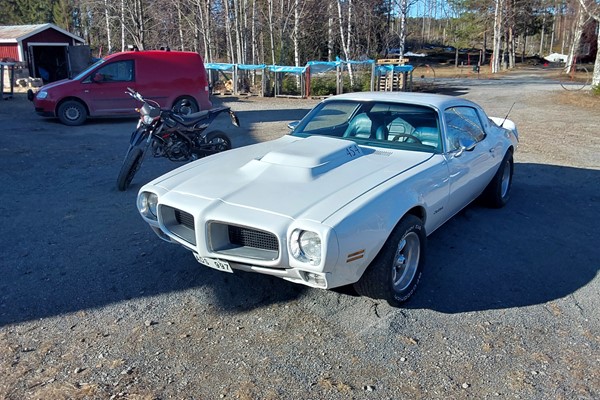 Pontiac Firebird Esprit