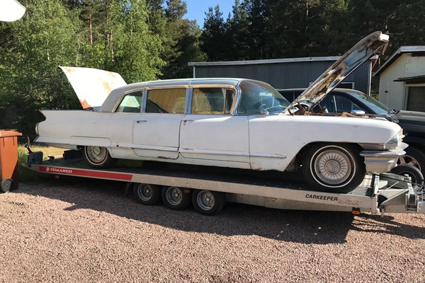 Cadillac Limo