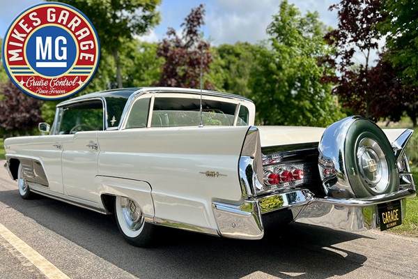 LINCOLN CONTINENTAL MARK V ★ IMPONERANDE PANSARKRYSSARE I RIKTIGT FINT SKICK!