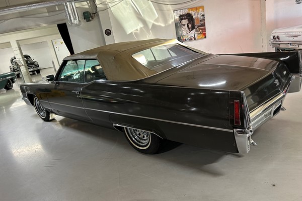 Cadillac De Ville Cab -70 De Ville