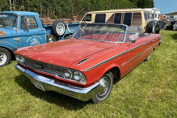 Ford Galaxie 500 convertible