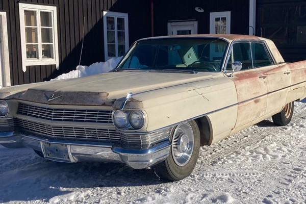 Cadillac Sedan de ville 4 window