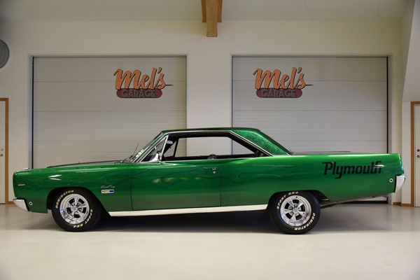 Plymouth Sport Fury