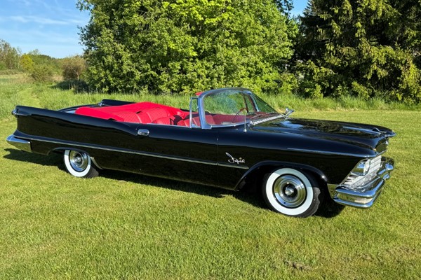 Imperial Crown Convertible. Mkt fint hel helrenoverad. 1 av 1167