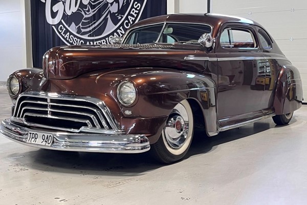 Mercury Eight sedan cupé