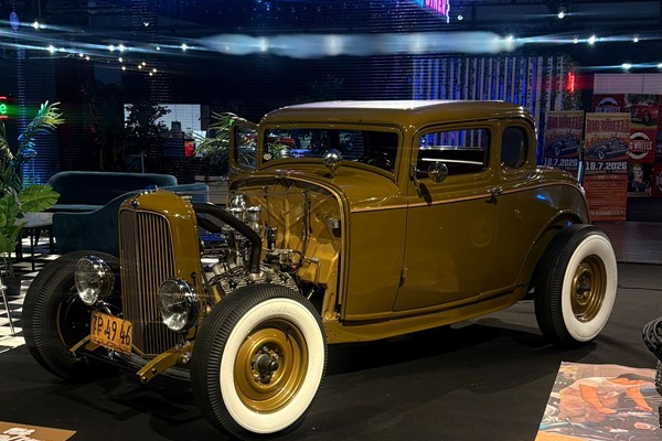 Ford P-51 Roadster  &  5W Coupe