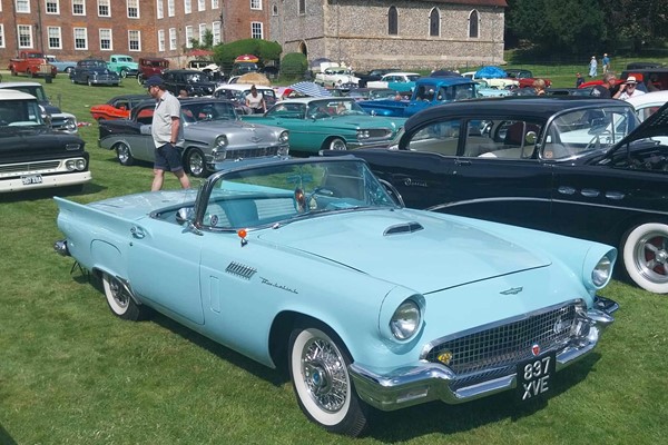 FORD THUNDERBIRD