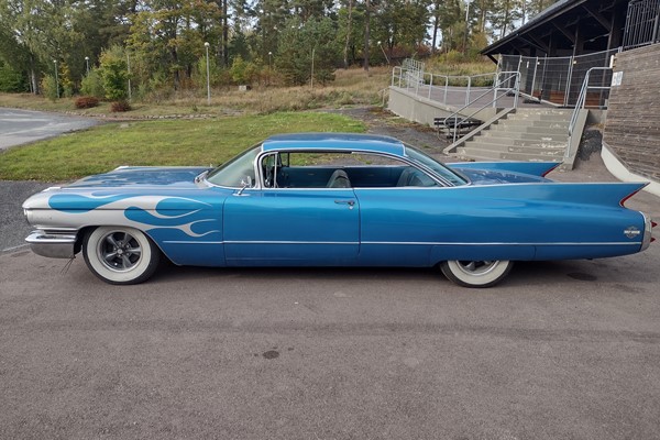 Cadillac Coupe Deville