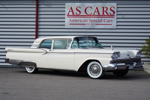 Ford Galaxie 500