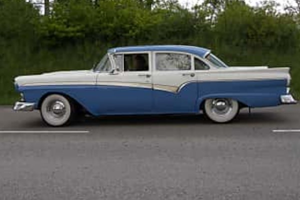 Ford Custom 300