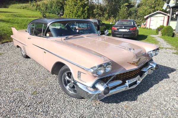 Cadillac Coupe de vill