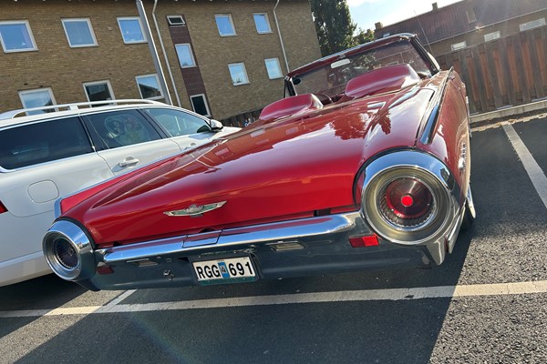 Ford Thunderbird