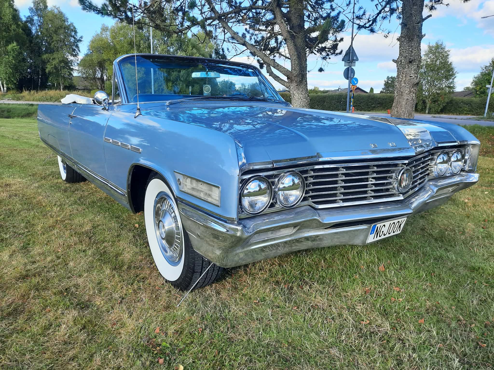 Buick Electra 225 Convertible