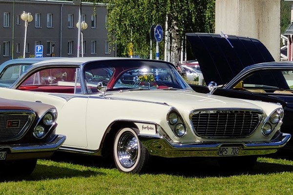 Chrysler New Yorker