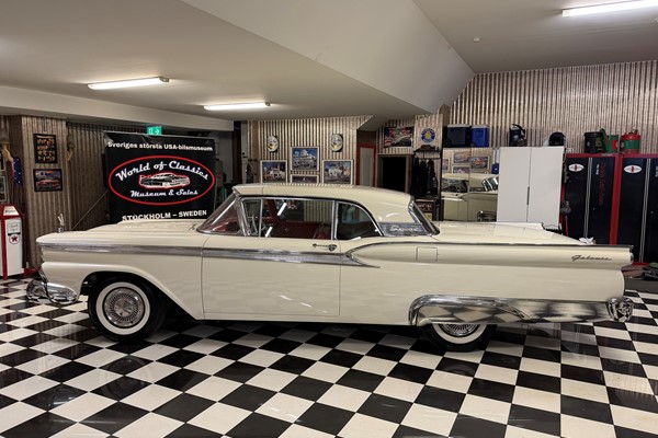 Ford Galaxie 500 Skyliner