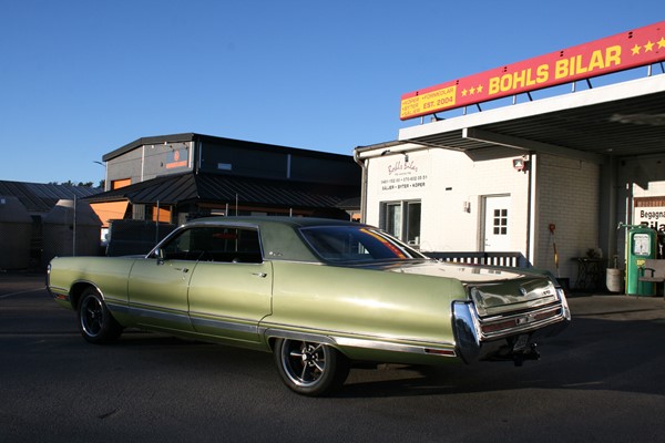 Chrysler New Yorker 4 Dr/Ht
