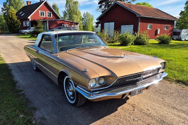 Ford Thunderbird