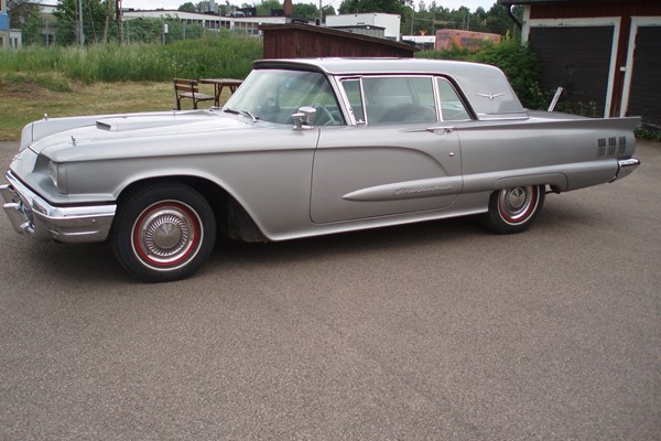 Ford Thunderbird