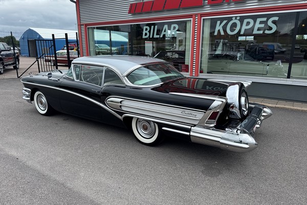 Buick Century Riviera Coupe. PS. PB. Continental Kit