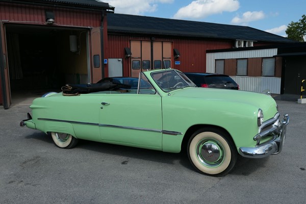 Ford Custom