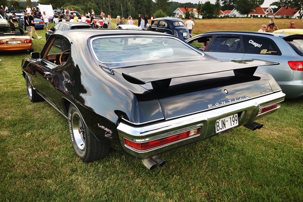 Pontiac Lemans sport 400 Th 400