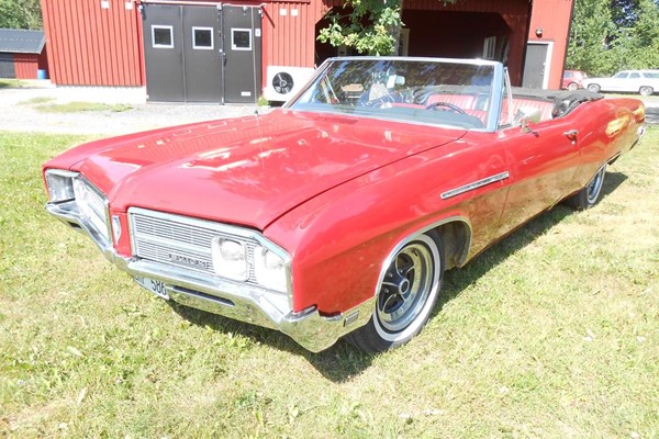 Buick Le Sabre Cab