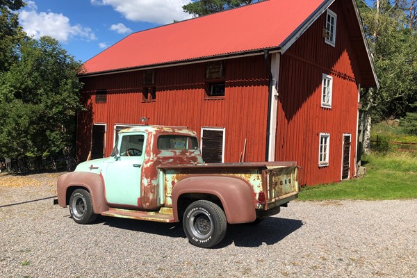 Ford F100. Pick up