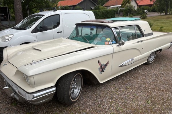 Ford Thunderbird