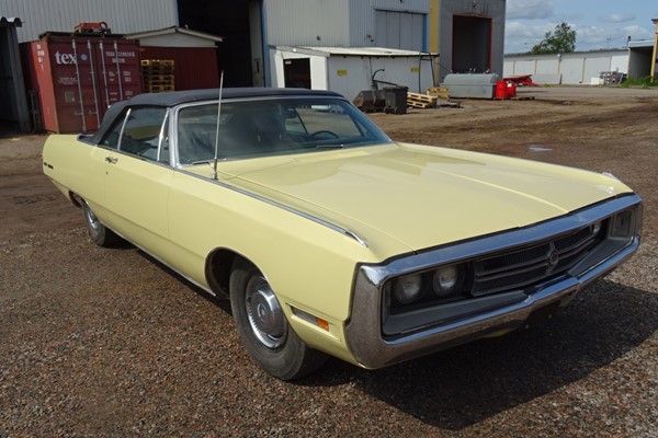 Chrysler 300 cab