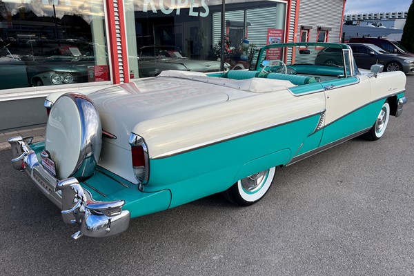 Mercury Custom Convertible. Continental Kit. PS.PB