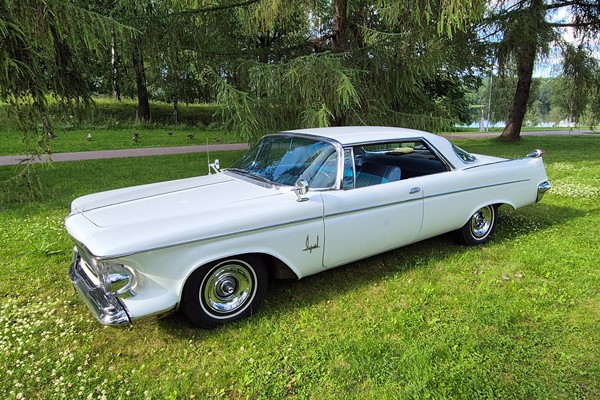 Chrysler Imperial Custom 2 HT Coupe