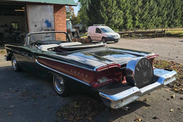 Edsel Cab