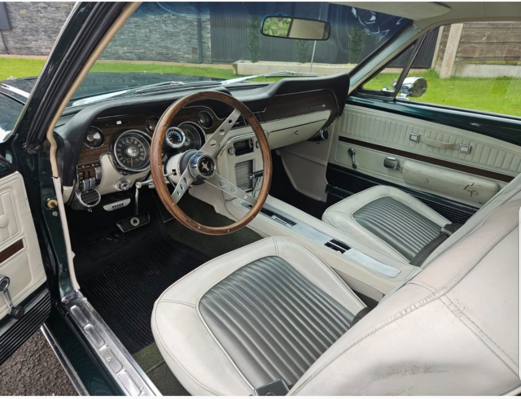 KOMPLETT NY KLÄDSEL TILL 1968 FORD MUSTANG