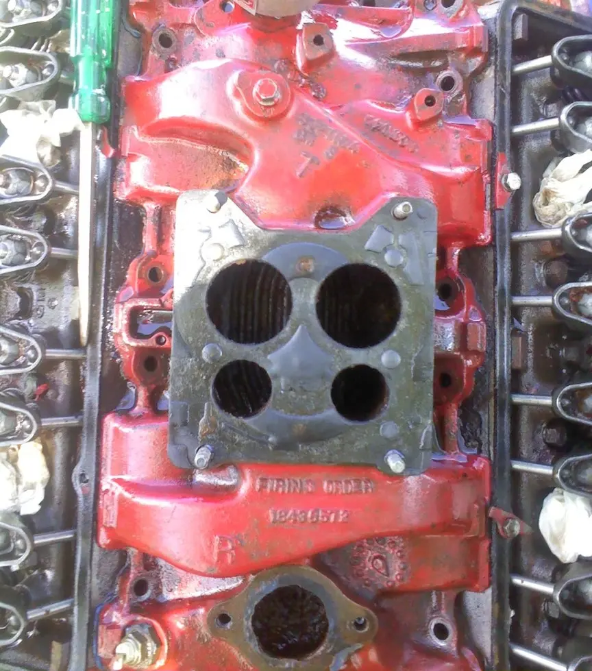 Chevrolet GM V8 283 , ca 1962-63 objekt sitter fast