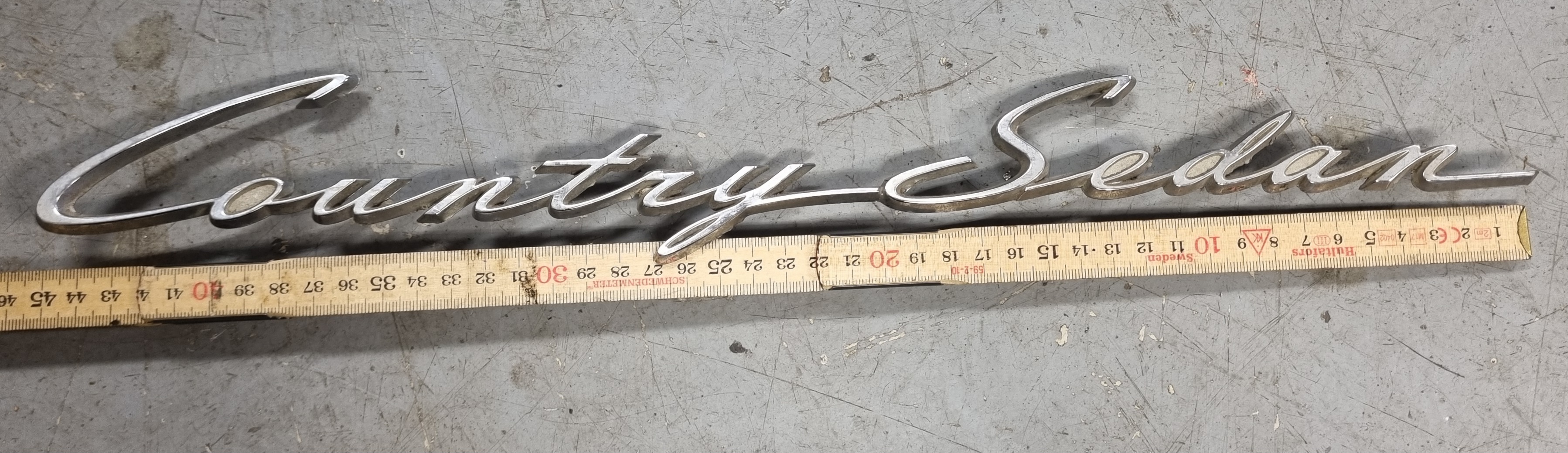 Det stora bakre emblem FORD Country Sedan -61