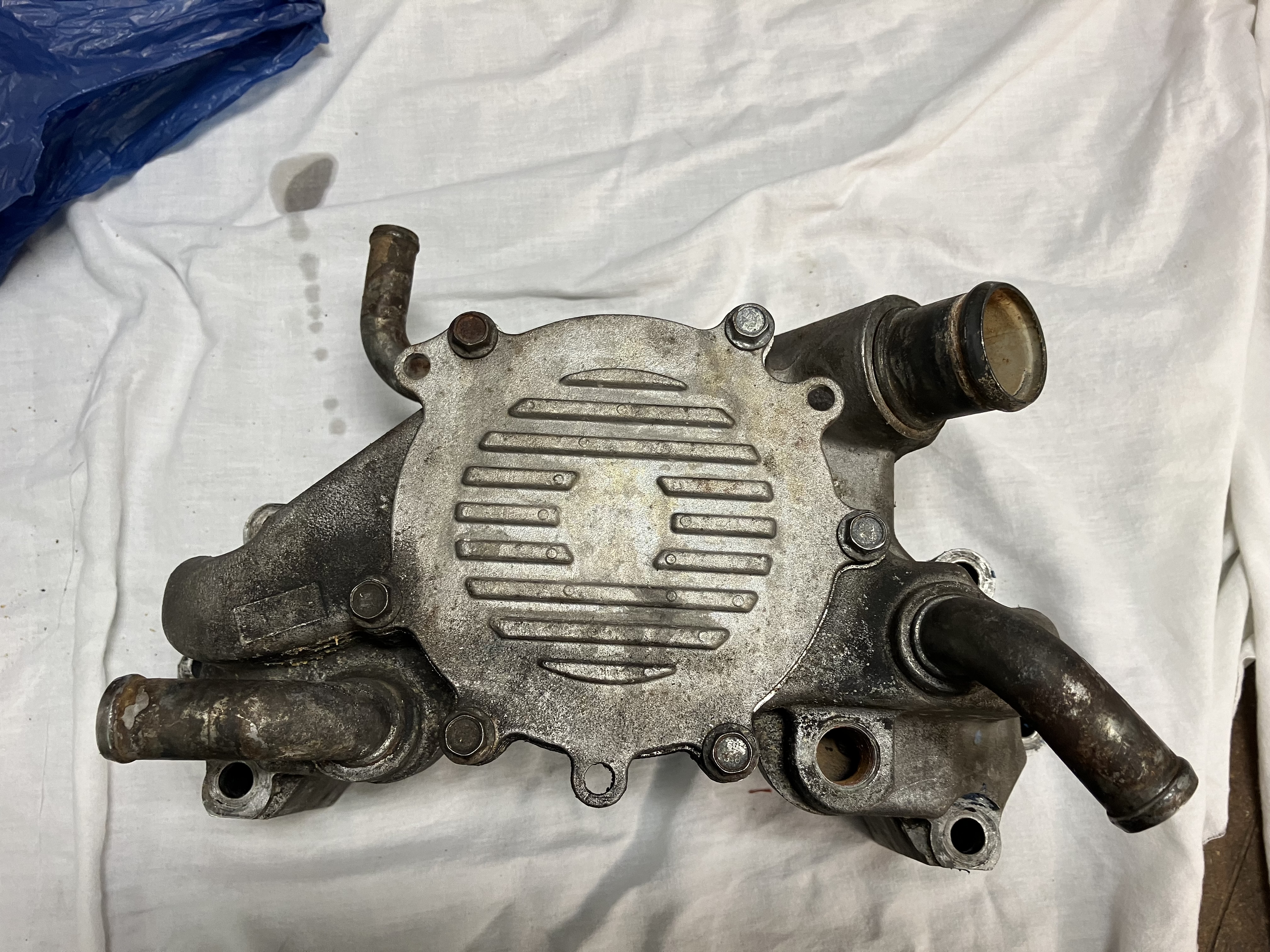 LT1 Vattenpump