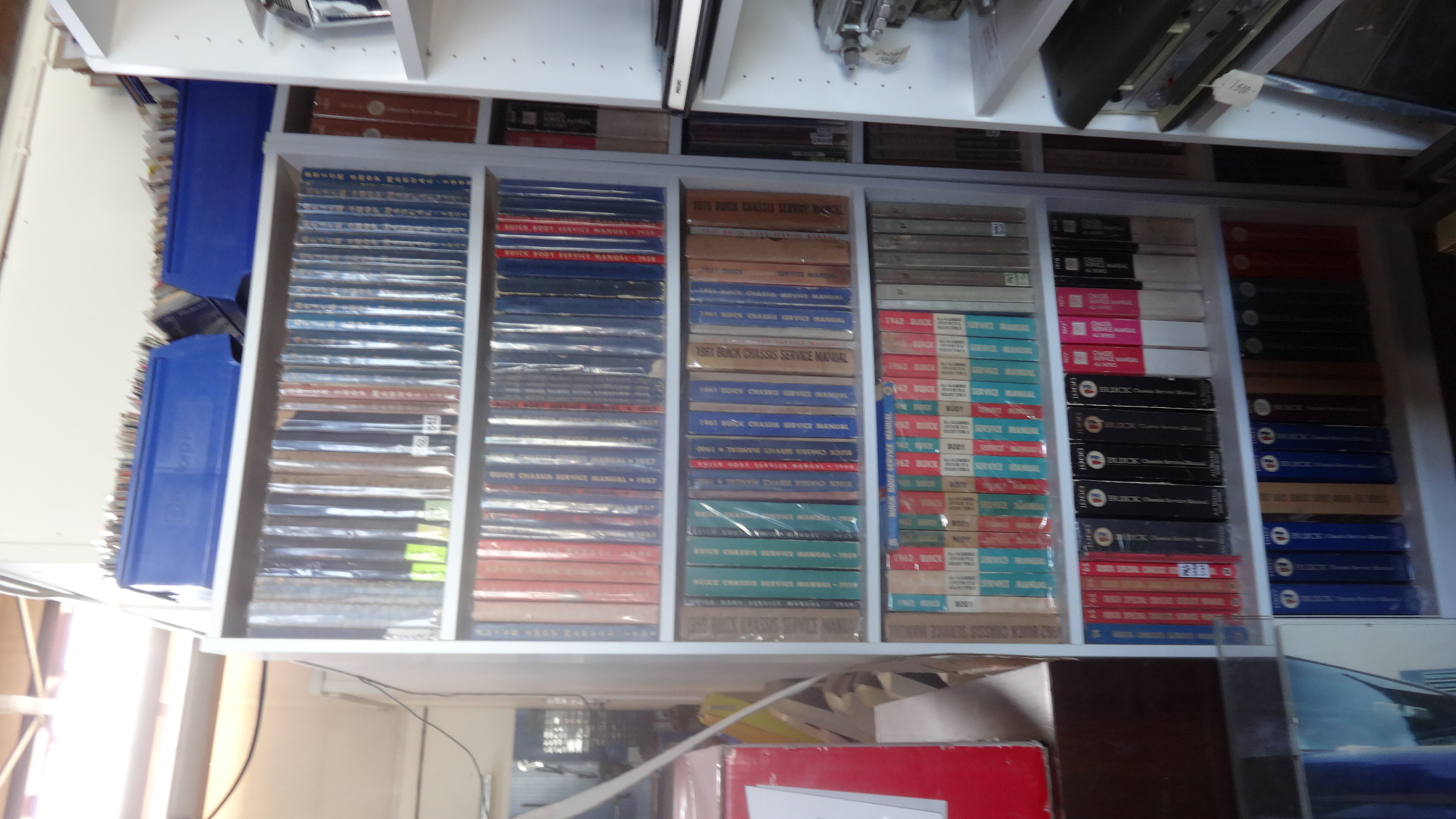 USA VERKSTADSHANDBÖCKER O BROSCHYRER