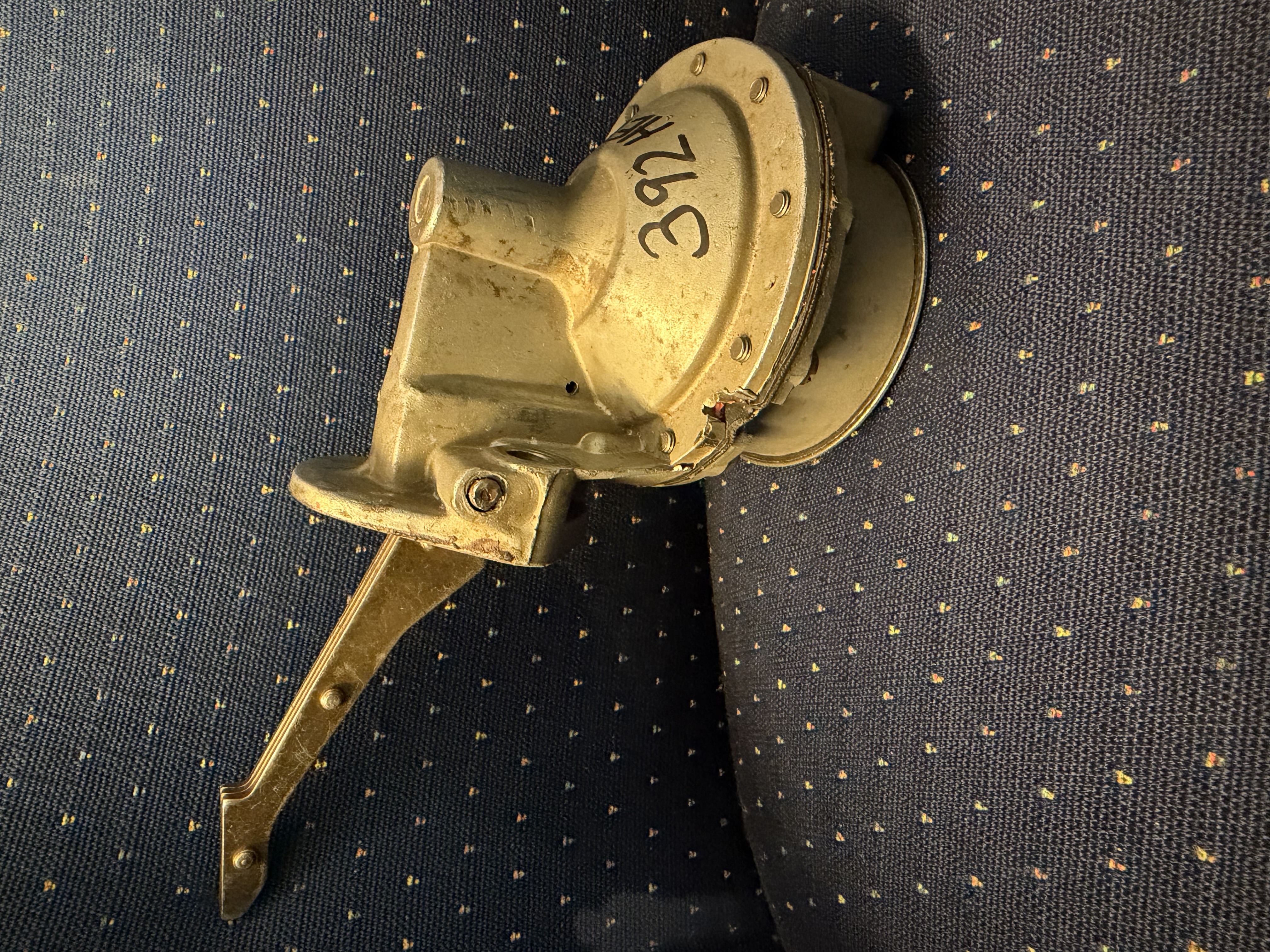 392 Hemi bränslepump