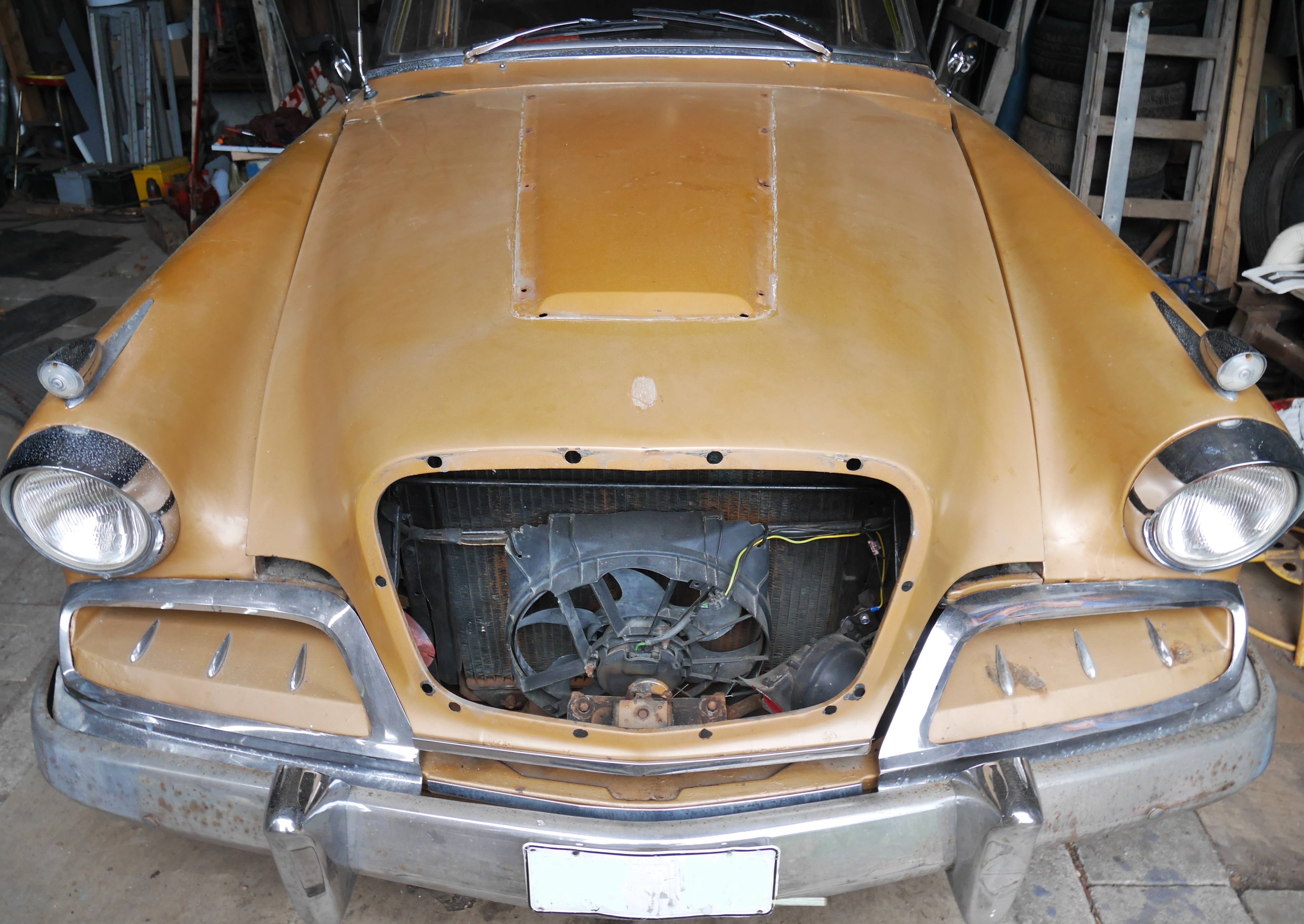Studebaker Hawk huv