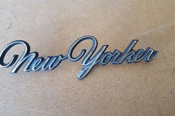 Emblem Chrysler New Yorker
