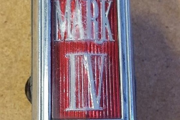 Lincoln Continental MarkIV 72-76 grillemblem